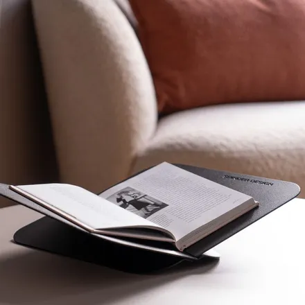 Spinder Design raamatualus Atalanta must