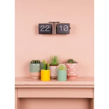 Laua/seinakell Karlsson Flip Clock must-hõbe