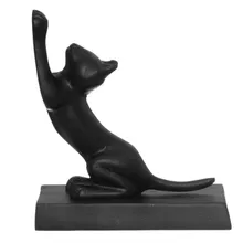 Raamatuhoidja Cats