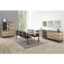 Tv-alus Feniks hunton tamm/must