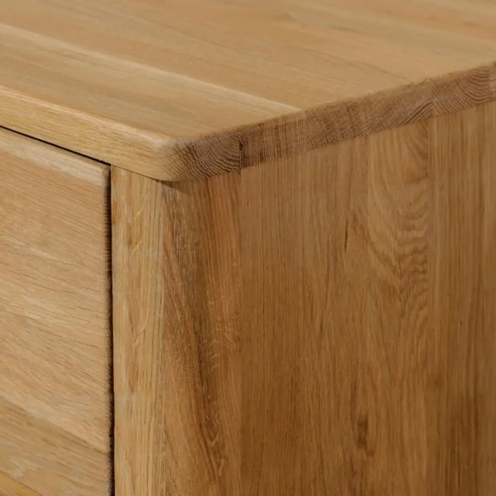 Kummut Lausenne õlitatud tamm