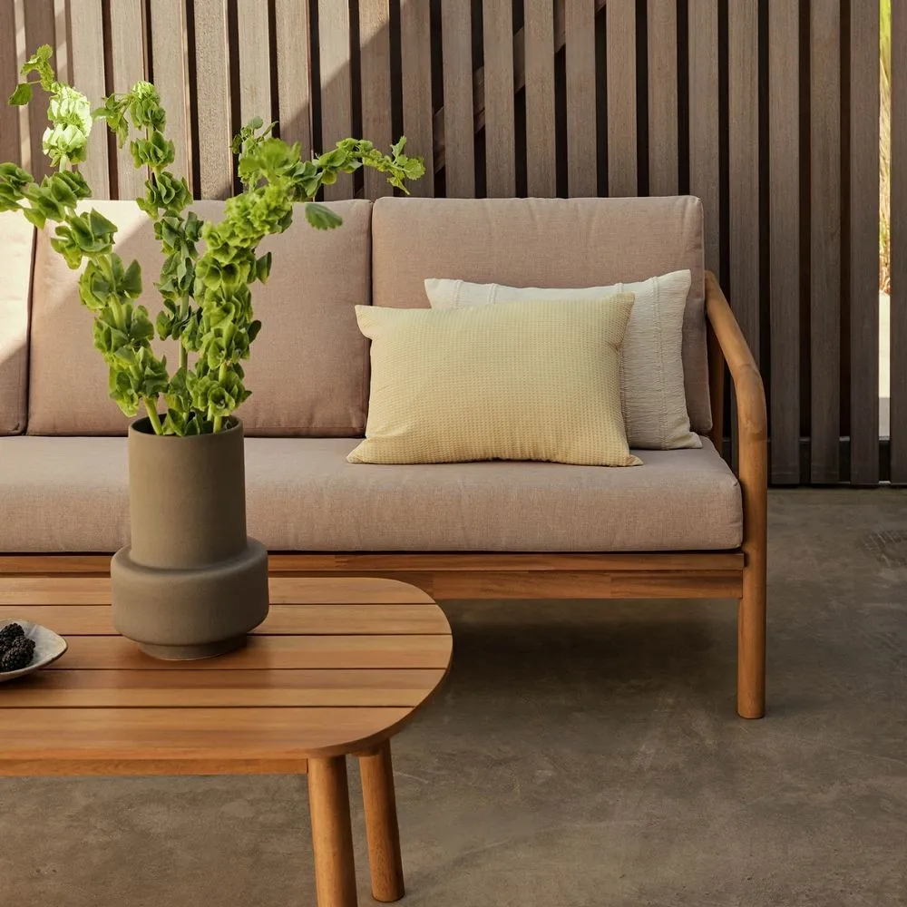 Aiamööbli komplekt William laud+2 tooli+diivan hall