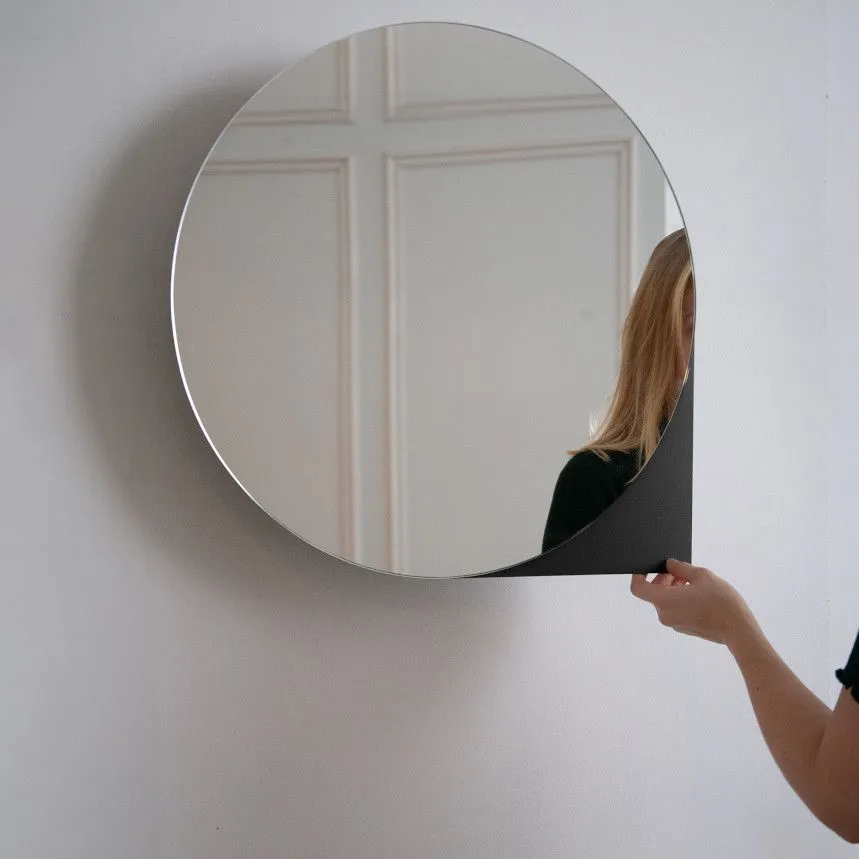 Spinder Design peeglikapp Sonnet D55 must