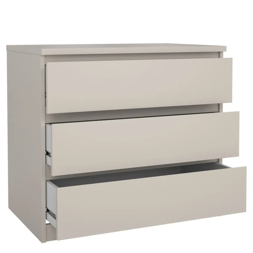 Kummut Naia must 3s kašmiir