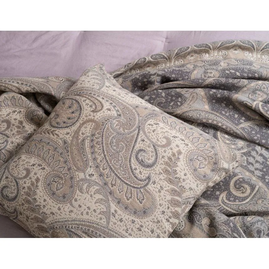Dekoratiivpadi Fanni K Paisley 45x45 hall/beež