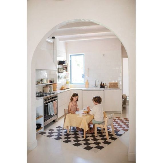 Lorena Canals vaip Kitchen Tiles 120x160 tumehall/roosa
